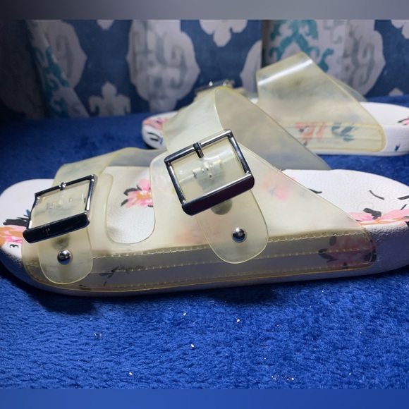 Jessica Simpson Sandals 🩴 - Picture 4 of 13